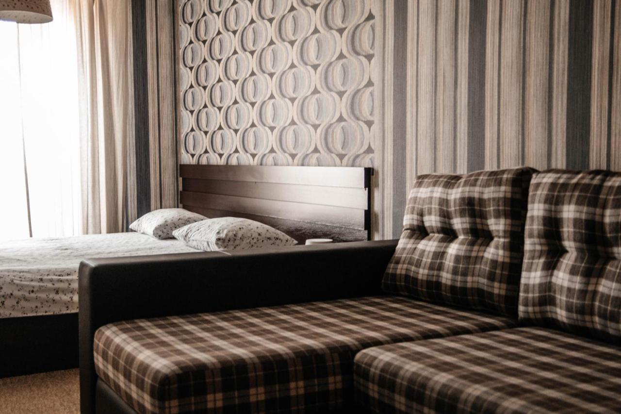 Mini-Hotel La Menska Minsk Esterno foto
